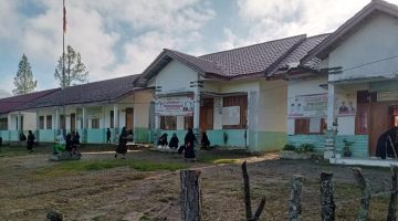 Anak Tak Bisa Ambil Rapor Jika Tak Bayar, Orang Tua SDN 12 Terangun Teriak Ketidakadilan